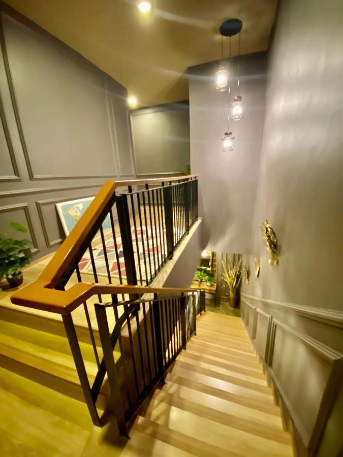 Faizal Madhi Homestay Кучинг Экстерьер фото