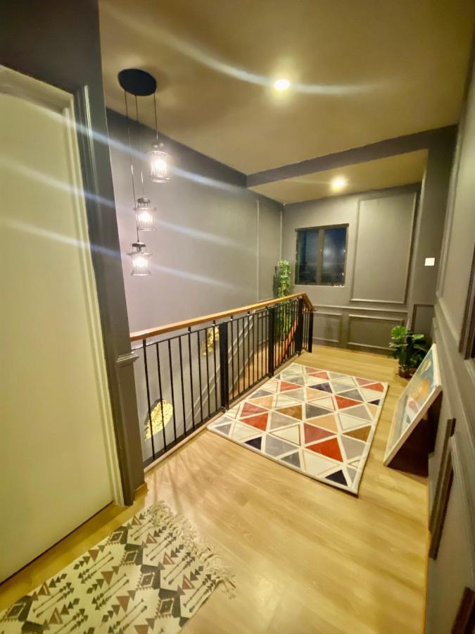 Faizal Madhi Homestay Кучинг Экстерьер фото