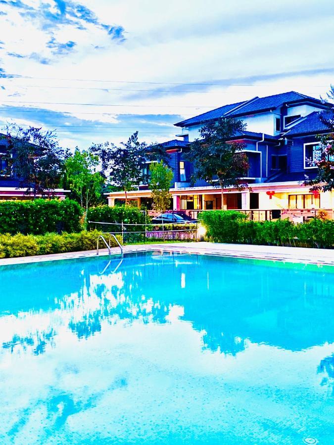 Faizal Madhi Homestay Кучинг Экстерьер фото