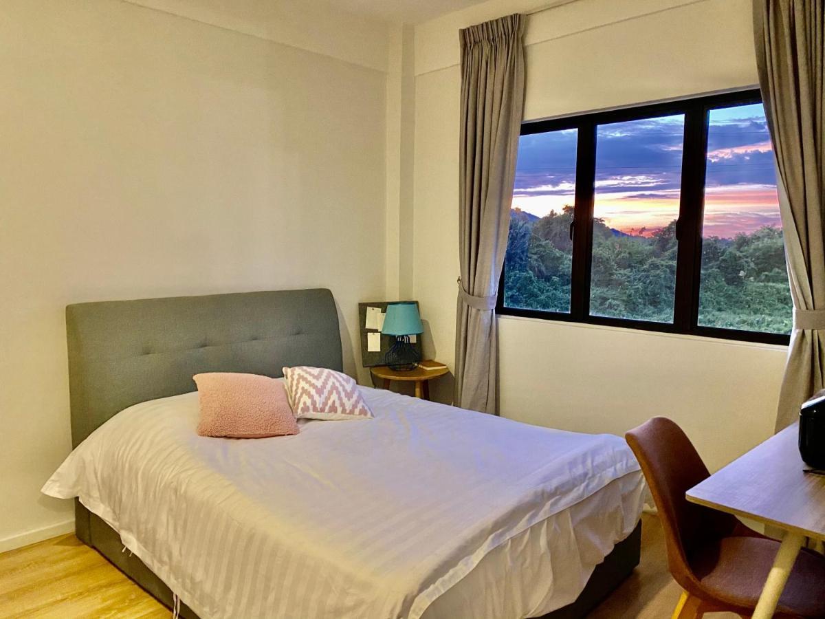 Faizal Madhi Homestay Кучинг Экстерьер фото
