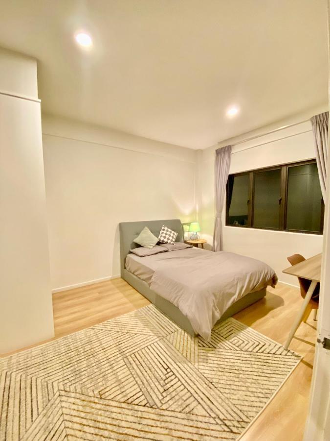 Faizal Madhi Homestay Кучинг Экстерьер фото