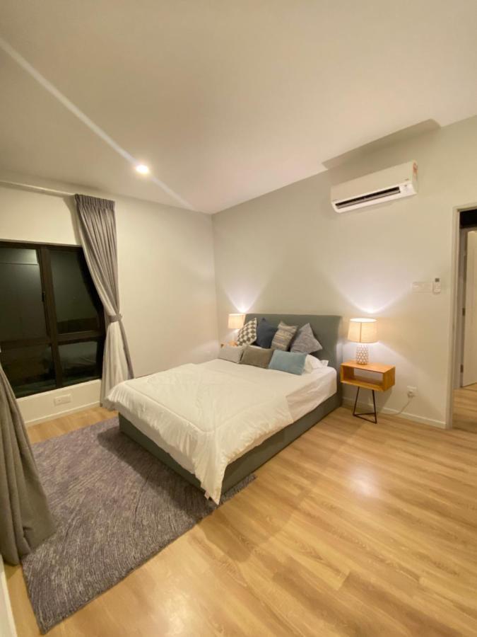 Faizal Madhi Homestay Кучинг Экстерьер фото